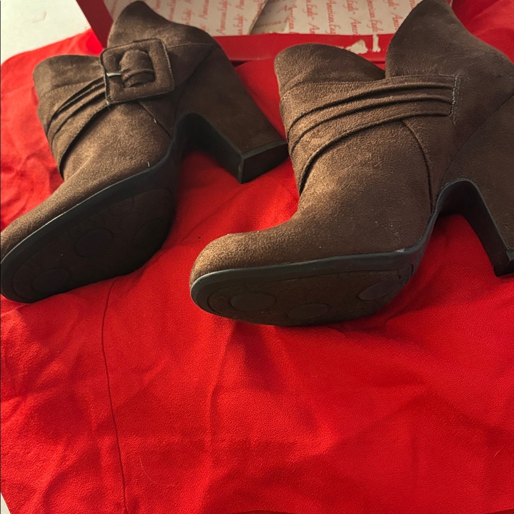 FINAL MARKDOWN American Eagle Outfitters Dark Brown Heeled Boots 5 1/2